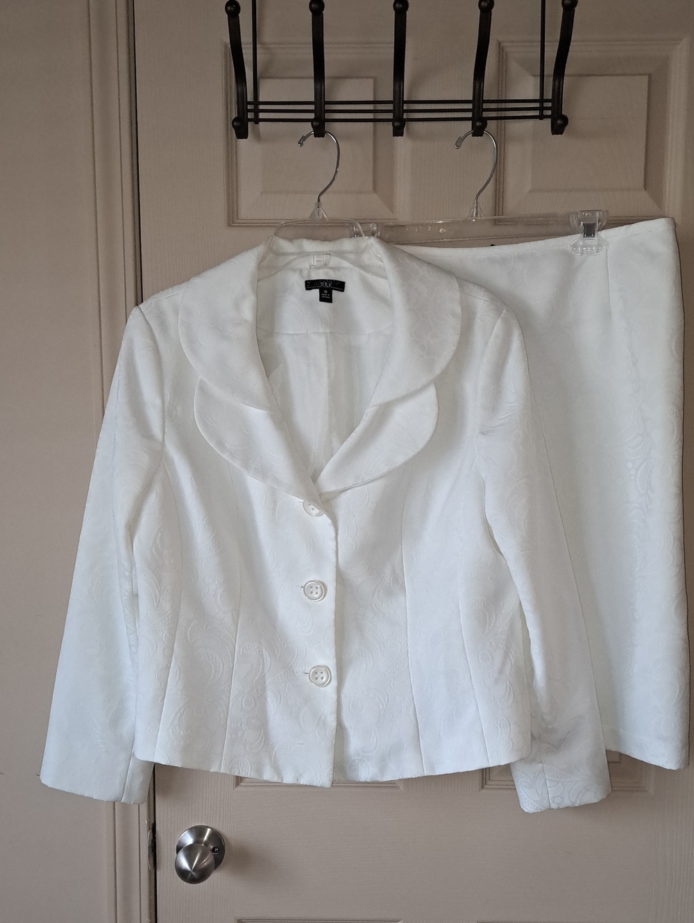 R&K White Textured Women's 2PC Suit